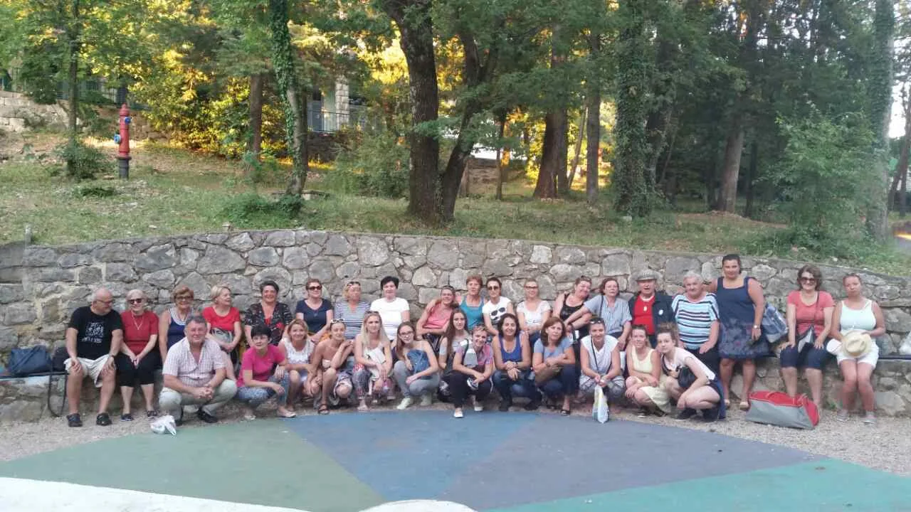 Trenutno pregledavate Djelatnici i suradnici DV Sisak Novi na team buildingu