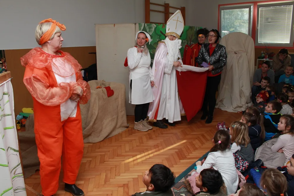 Trenutno pregledavate Uprizorena predstava Sveti Nikola u šumi