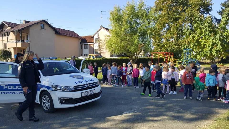 Trenutno pregledavate Obilježen Dan policije u DV Sisak Novi