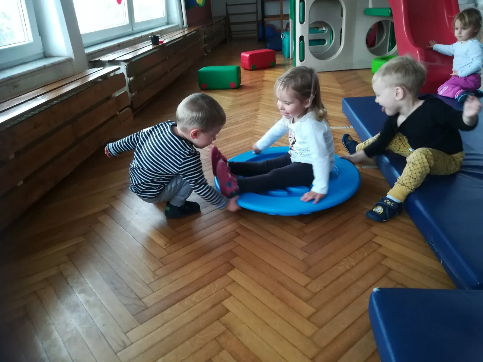 IMG 50c2c0ddb85ad09e9653e3c8288eb9a8 V