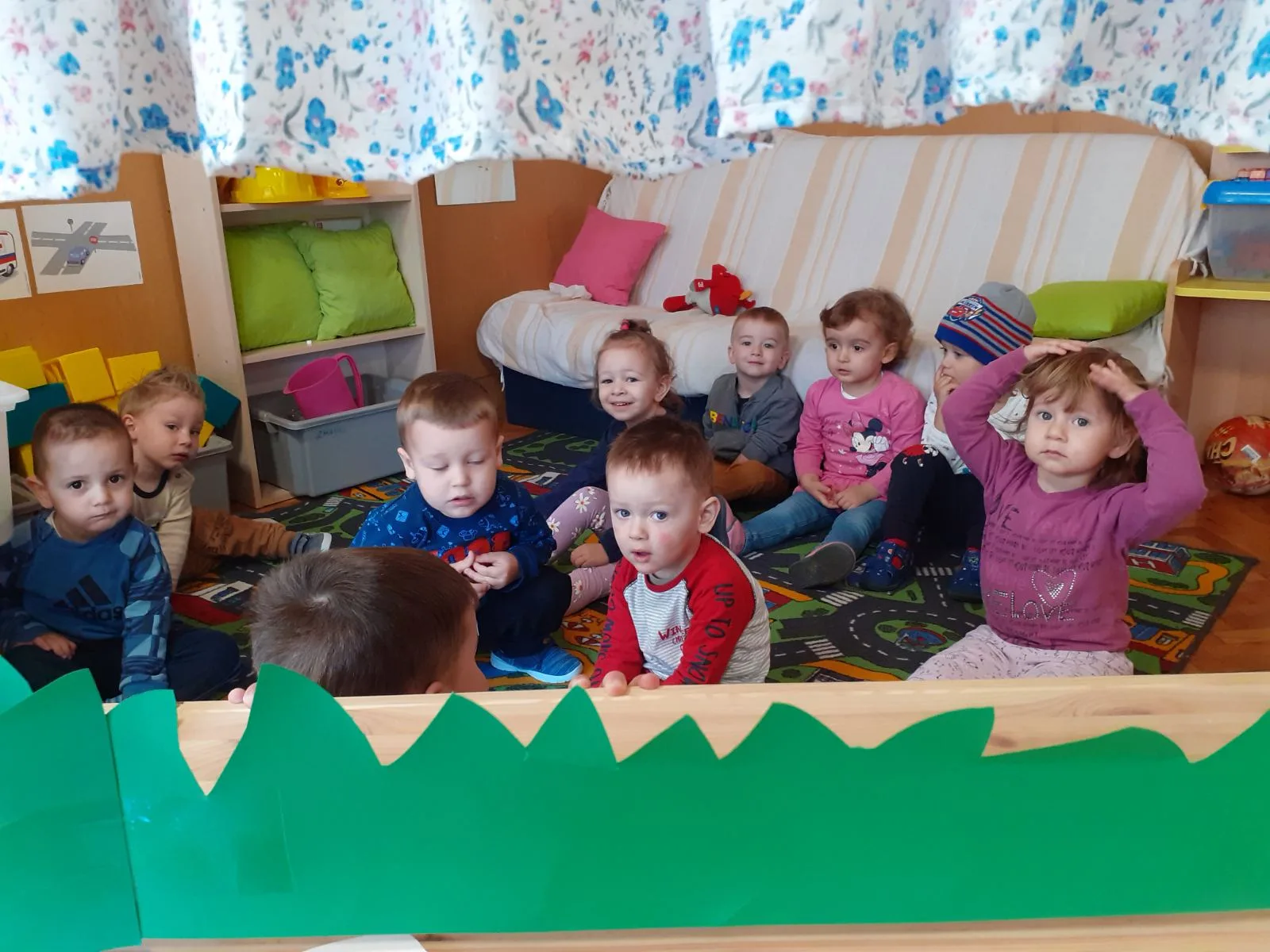 Trenutno pregledavate U SKUPINI “BOMBICE” OBILJEŽILI SMO SVJETSKI DAN UMJETNOSTI