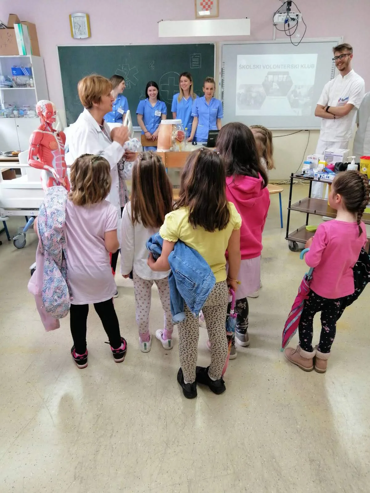 IMG 7f77731f712c8aa055bf4143275b83f2 V