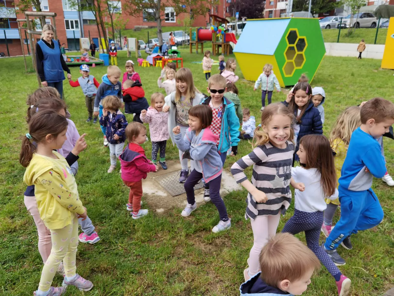 IMG 81c07958b13b995f74ef349ca2a6f1ba V