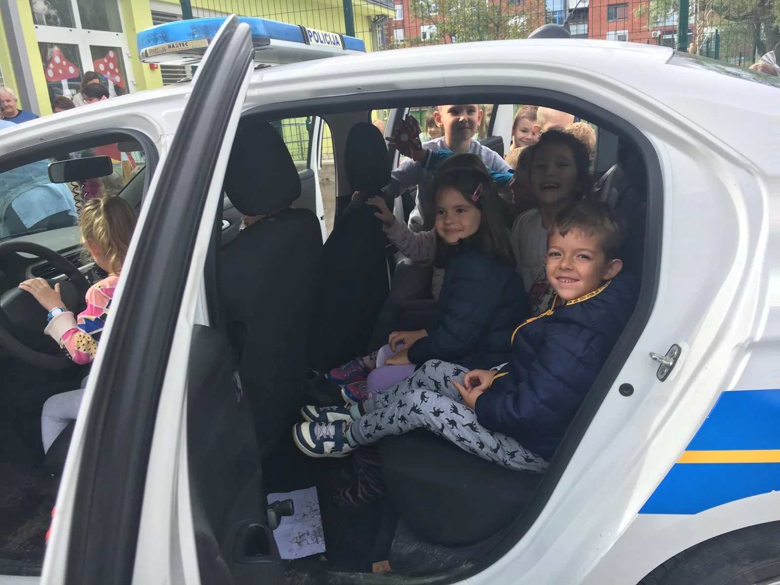 IMG ce748e915bba0f56f01f81264d13313c V