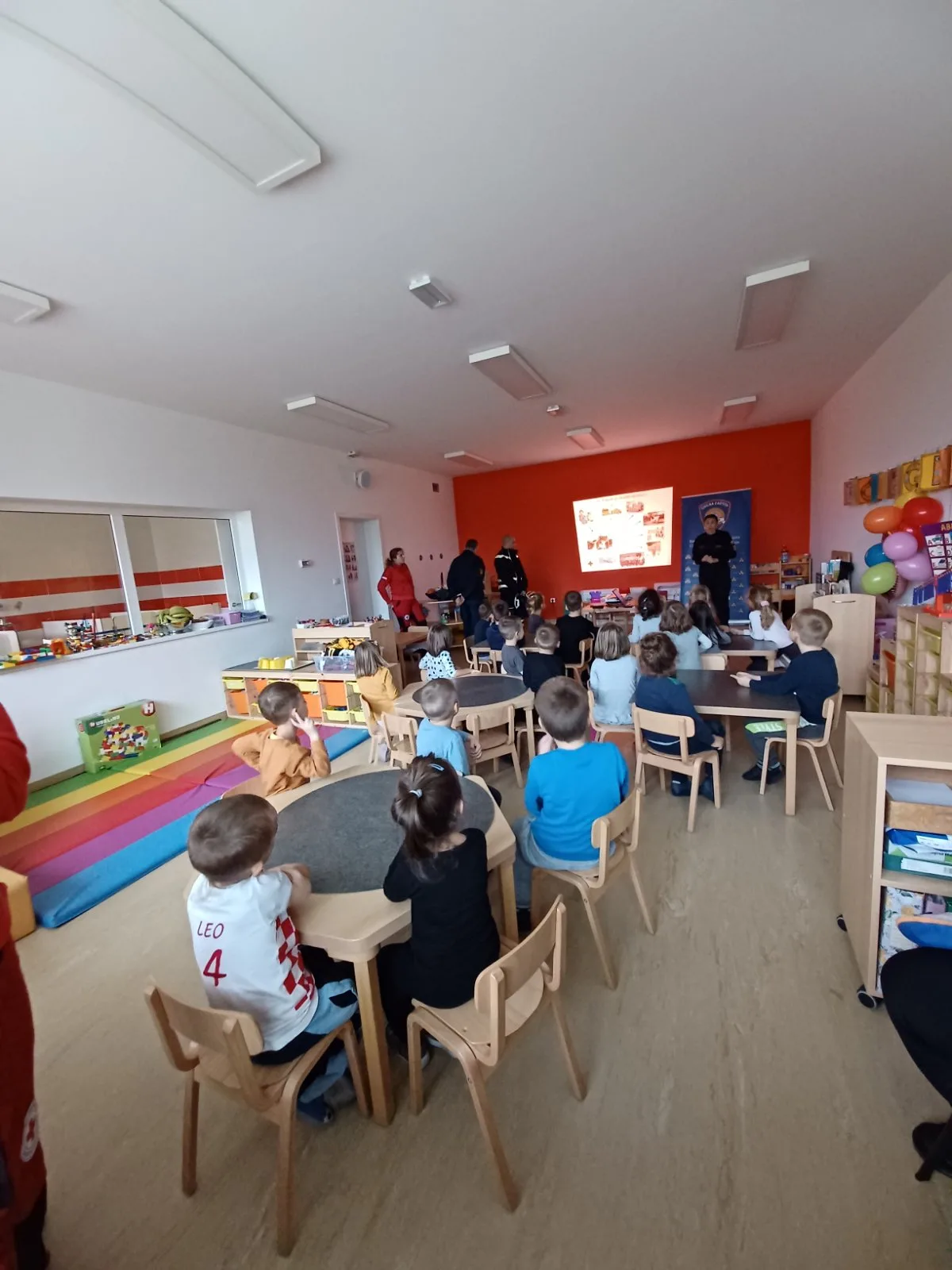 IMG 3c7db32721e2792255214e1253b9d0e5 V