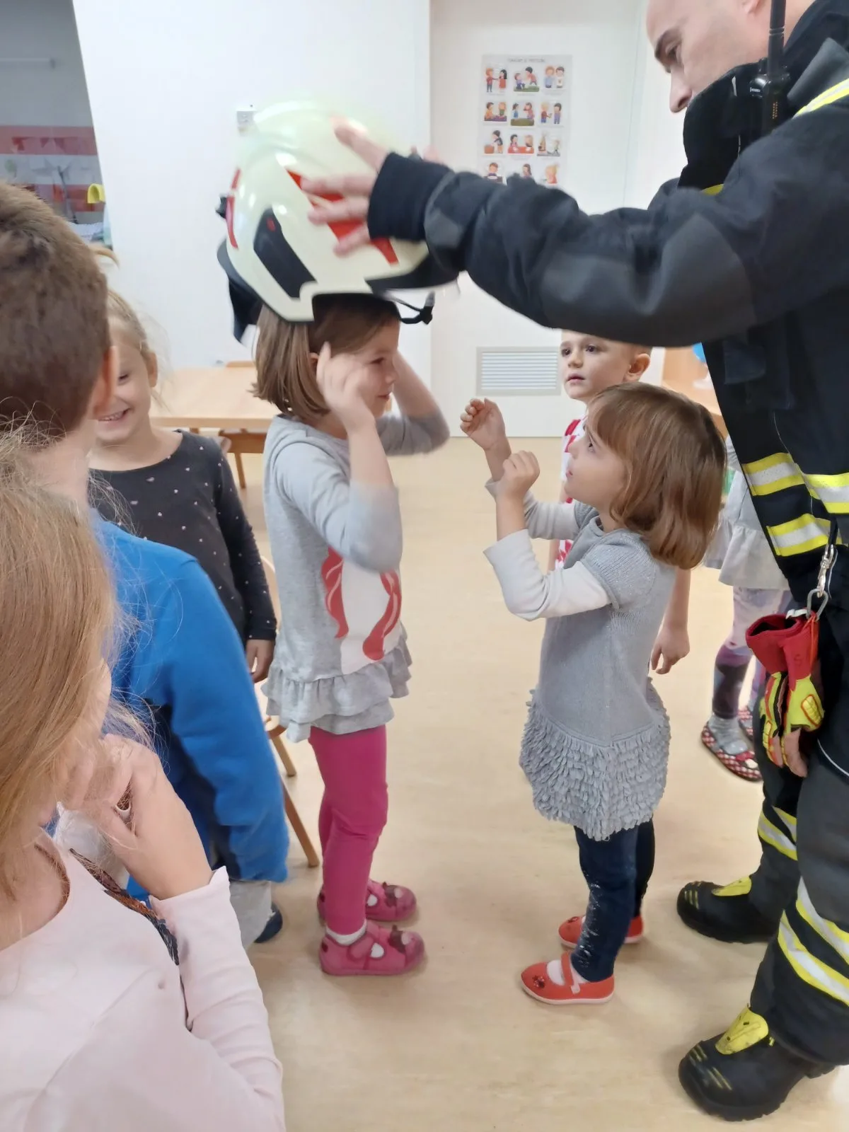 IMG a97e93f0fec45beb82351e7f2f051877 V