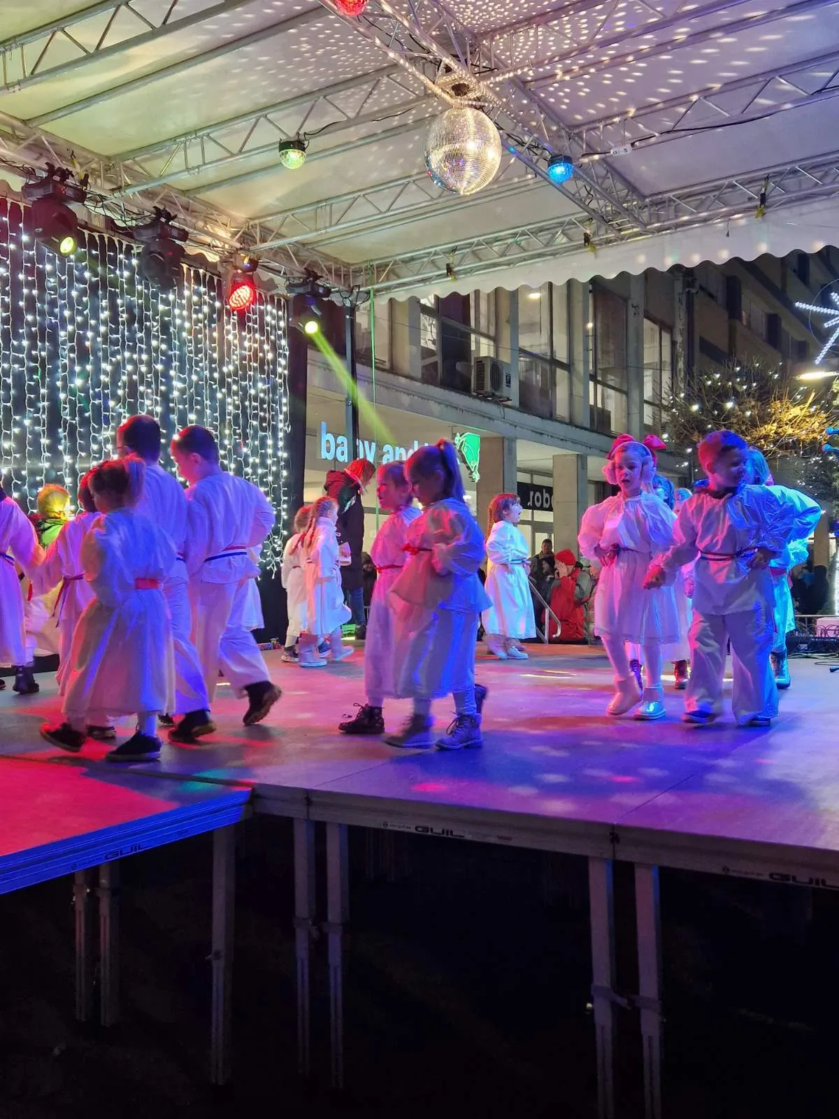 IMG be25b3437e1d64931833b0d92a8c21ea V