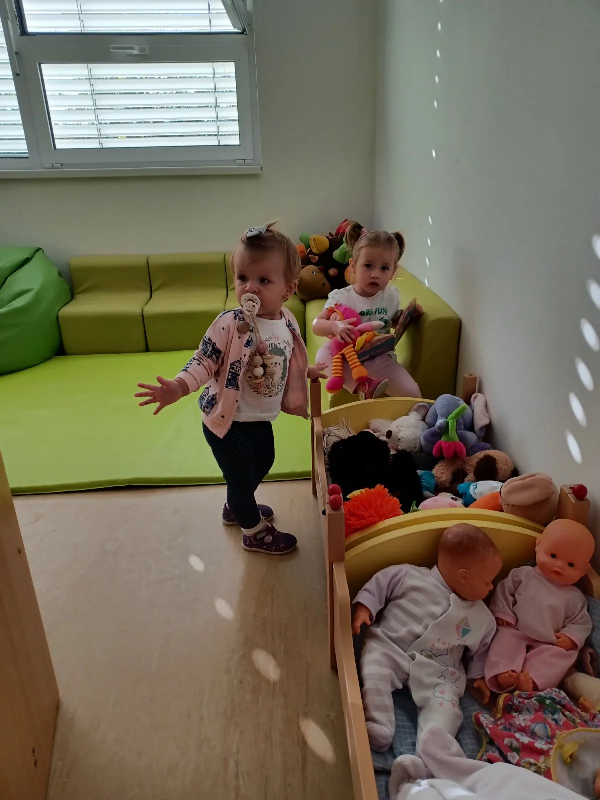 IMG 001f1020874494526f66f96d9e9d8ad2 V