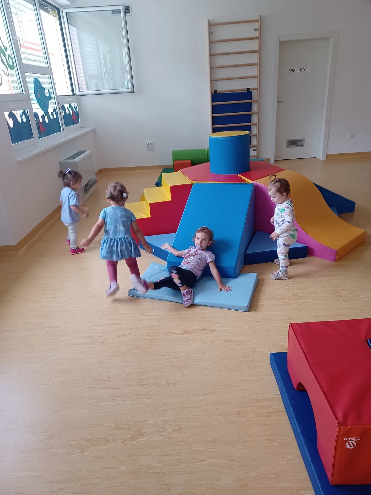 IMG 921b881aaf0c34c6ce57787dea6c8abb V