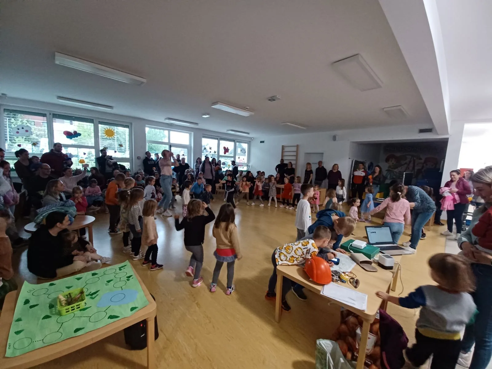 Trenutno pregledavate “Noć knjige” na objektu “Sunce”