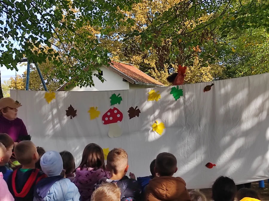 Pročitajte više o članku Predstava “Jesenska čarolija”